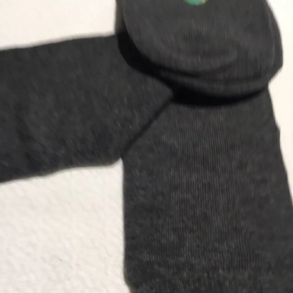 SALE. BUY 5/$10.    NWT. Girls Knee Socks Sz 4. Black